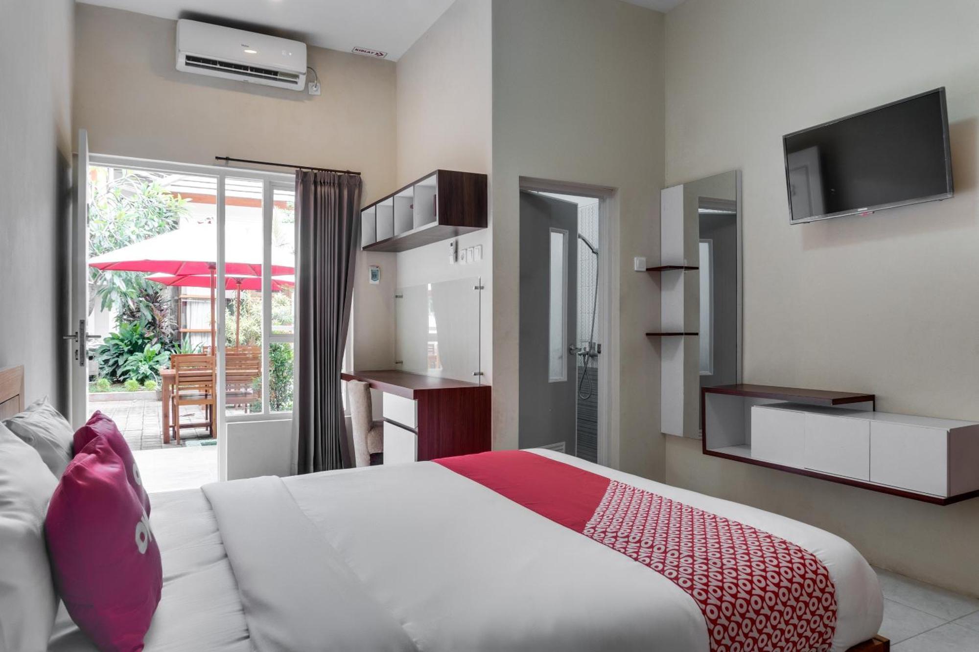 Super Oyo 1579 Kate'El Inn Banyuwangi  Luaran gambar
